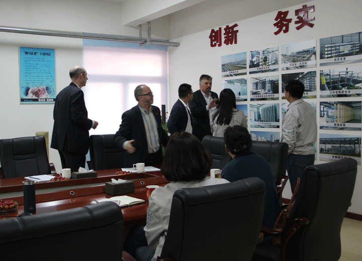 澳洲經(jīng)貿(mào)代表團(tuán)來金正考察工業(yè)水處理技術(shù)
